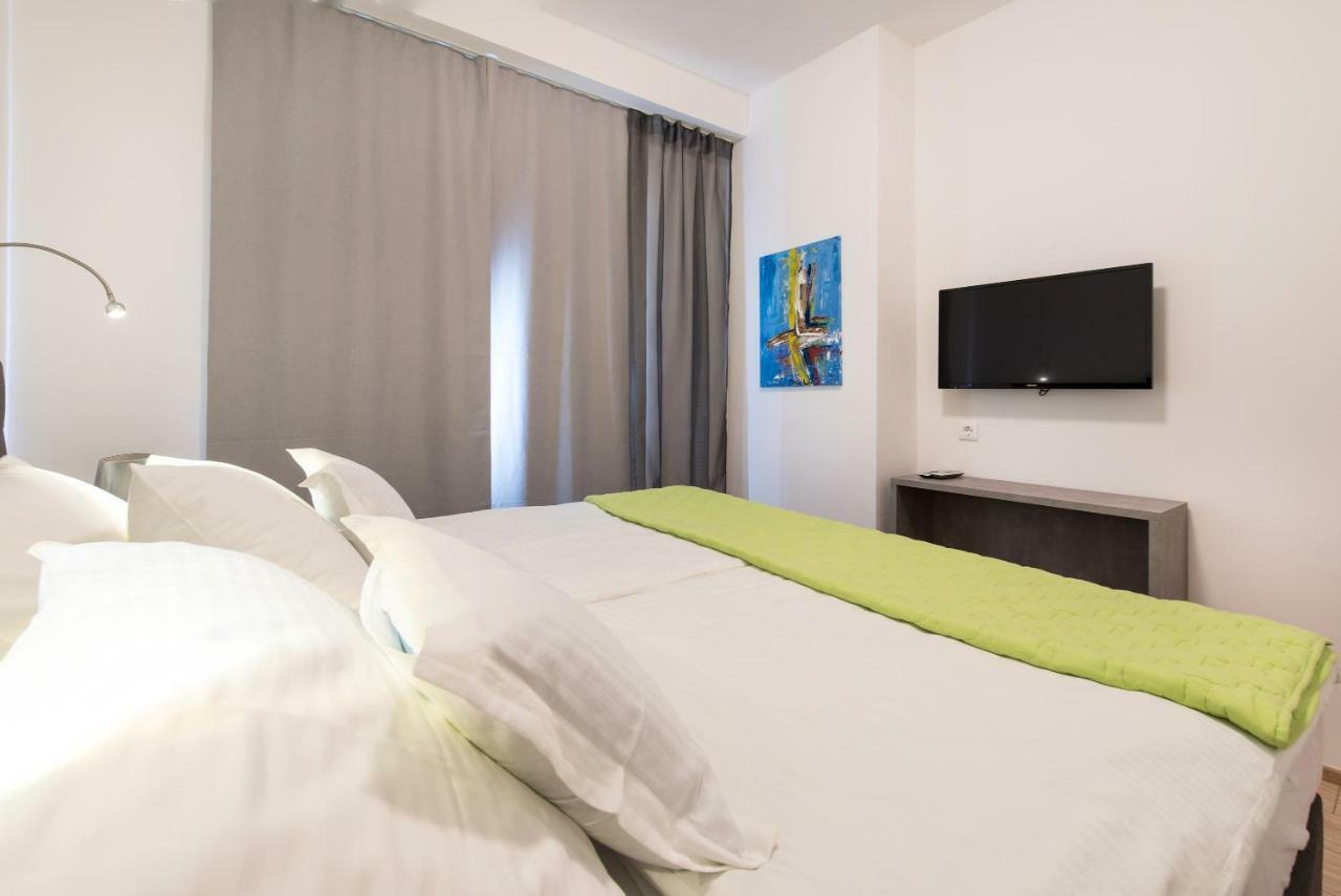 Beachfront Apartments Zanic Podstrana Exterior foto